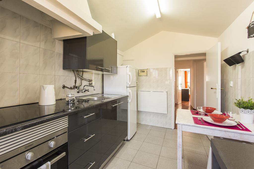 Apartment Flh Bairro Alto Low Cost Rooftop Lisbon